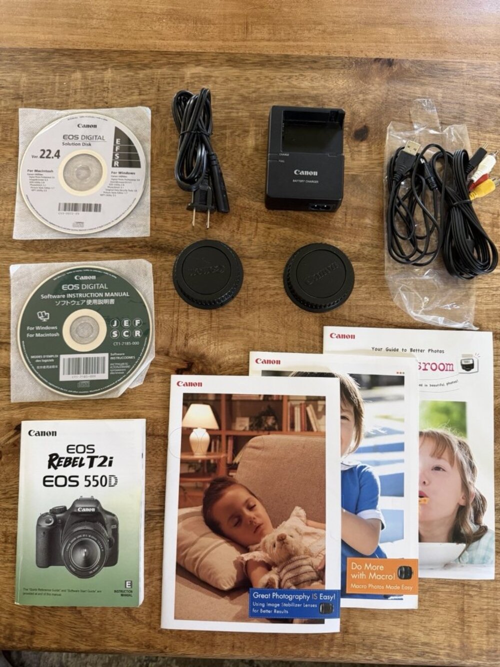 Canon EOS Rebel T2i/550D OEM Manual LC-E8E Battery Charger + Extra Accessories
